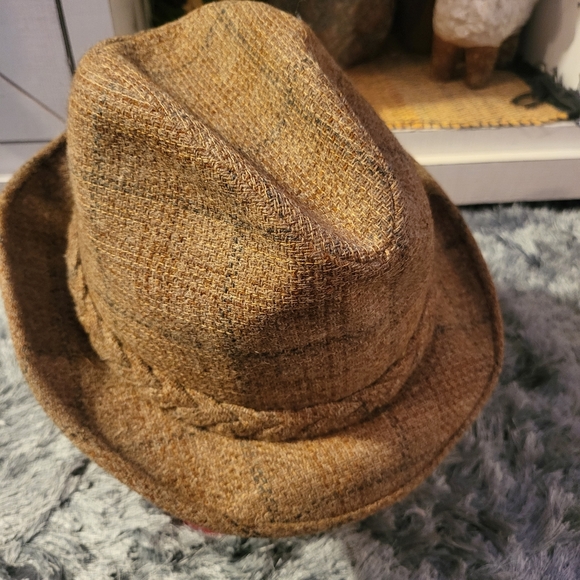 Vintage Stetson Tweed Fedora with Feather sz 7 1/8 - Picture 2 of 6